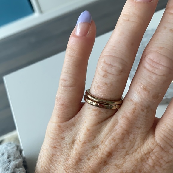 Stackable gold rings - Picture 6 of 6